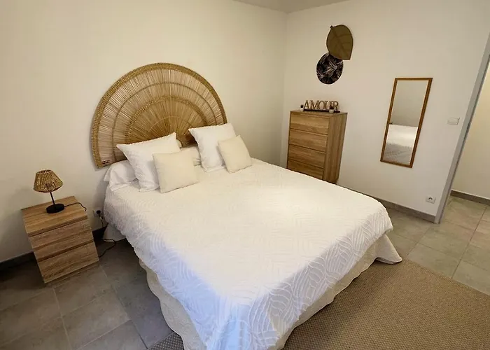 Spacieux Rez De Maison 7 Pers Clim Cour Et Parking Vila *