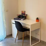 Villa Spacieux Rez De Maison 7 Pers Clim Cour Et Parking *