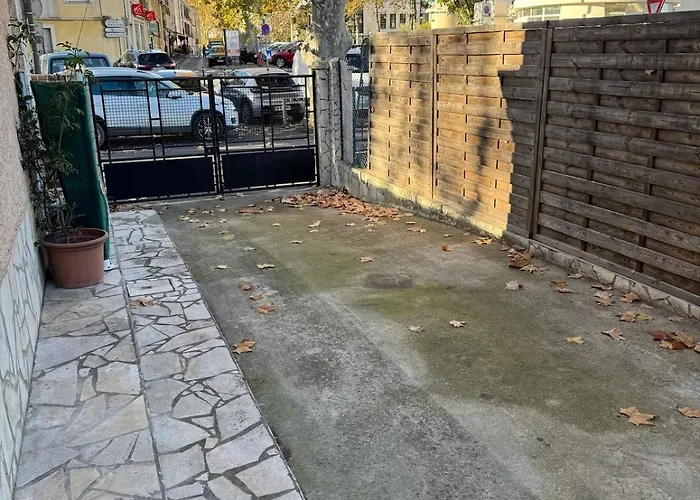 Spacieux Rez De Maison 7 Pers Clim Cour Et Parking * Mauguio